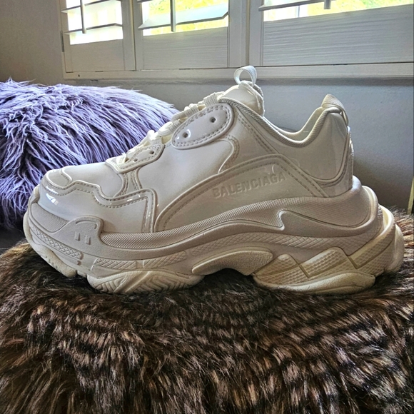 Balenciaga triple s "White Rubber" Chunky Sneakers AUTHENTIC size 39 - Picture 13 of 13